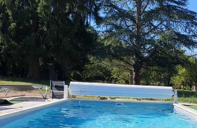 Elégante Maison en Dordogne Avec Piscine