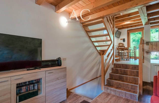 El Bait - Three Bedroom Apartment, Sleeps 8