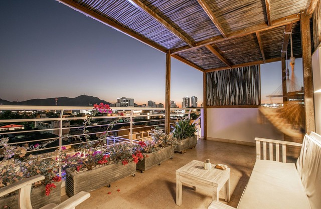 El Cactus Luxury Apartments in Historic Center