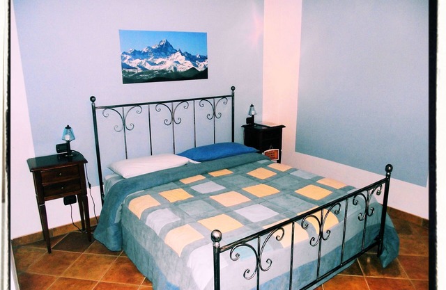 EL CAVAJER) blue room