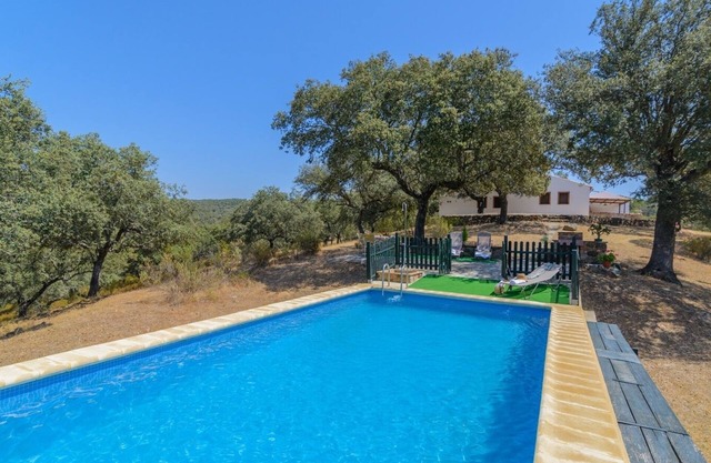 El Cortijo de Camama Villaviciosa de Córdoba by Ruralidays