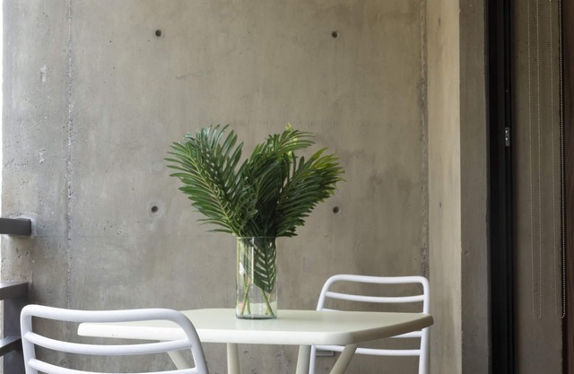 El Doce Suite con Balcón by Homi Rent