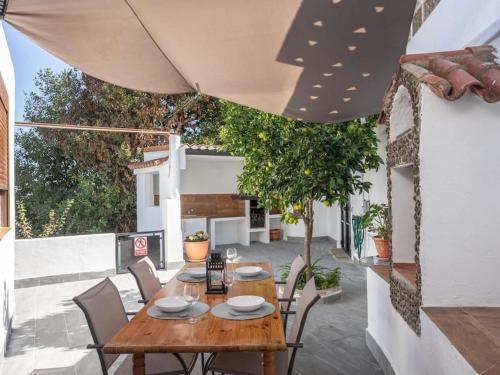 El Patio del Naranjo by Canarias Homelidays