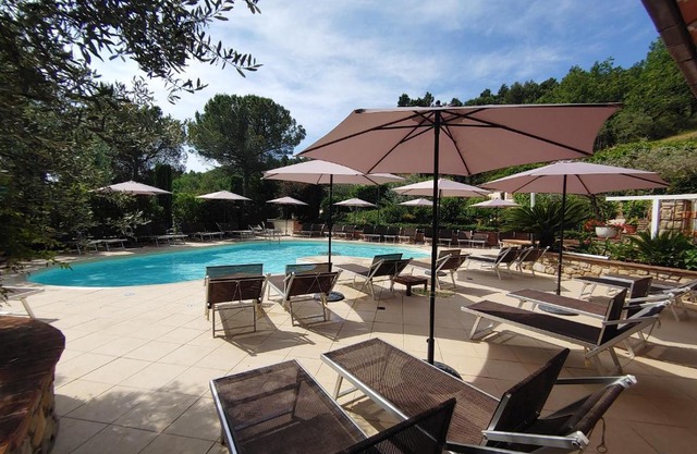 El Patio Hotel
