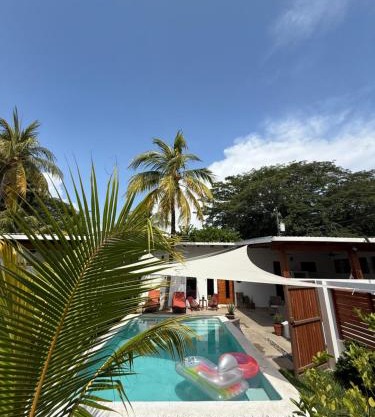 El Tunco Villa Oya 2 Relax, Surf, yoga, family time in SurfCity