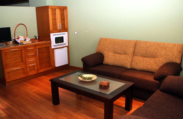 EL YELMO DE MAMBRINO HOUSE - SOLANO (Maximum 2 adults + 2 children)