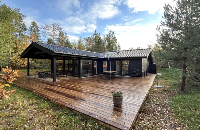 "Ela" - 800m from the sea by Interhome