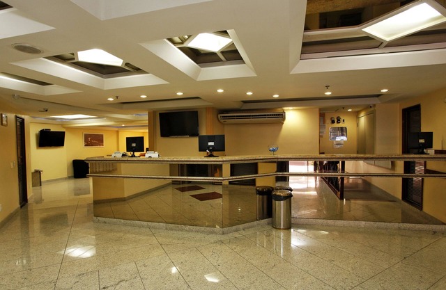 Elegance Praia Hotel