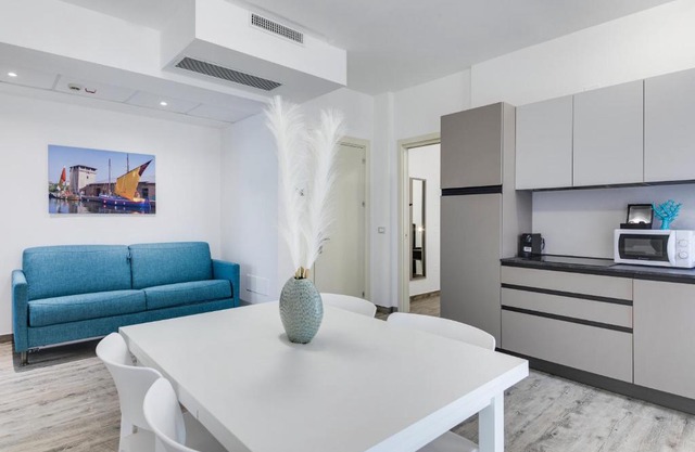 Elegance Suite Apartments - Siroli Collection