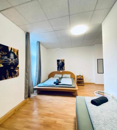 Elegant 3-Bedroom Retreat Convenient City Access