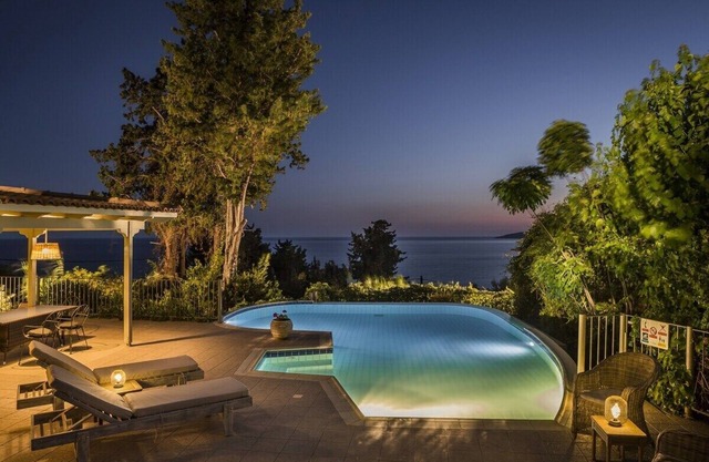 Elegant 3 bedroom Villa with Private Pool, Jacuzzi
