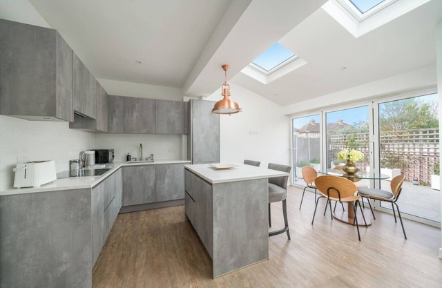 Elegant 3Bedroom Retreat Minutes from Canary Wharf