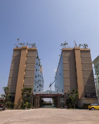 Elegant Airport Hotel