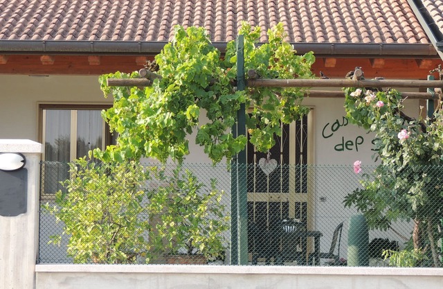Elegant AND Quiet Single House: Holiday House OF THE SUN - Near Venice !!