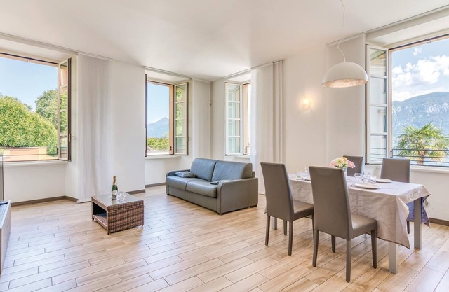 "Elegant and spacious apartments 80 m from the lake in Griante, nice resort on Lake Como, 3 km from