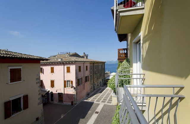 Elegant apartment on center of Torri