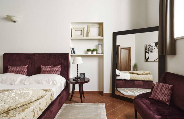 Elegant apartment in historic building city center