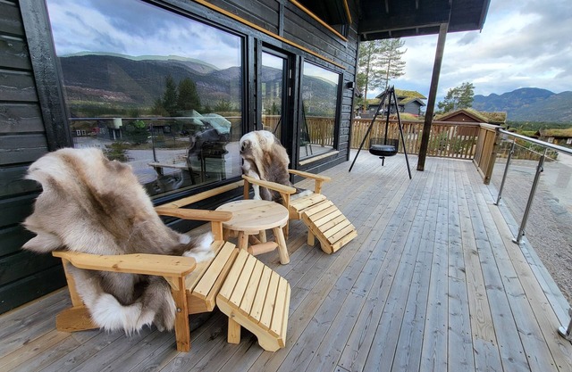 Elegant black chalet with top amenities in Vrådal