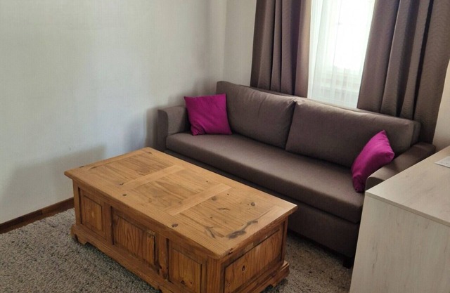Elegant City Retreat: Modern Comfort in the historic heart of Graz