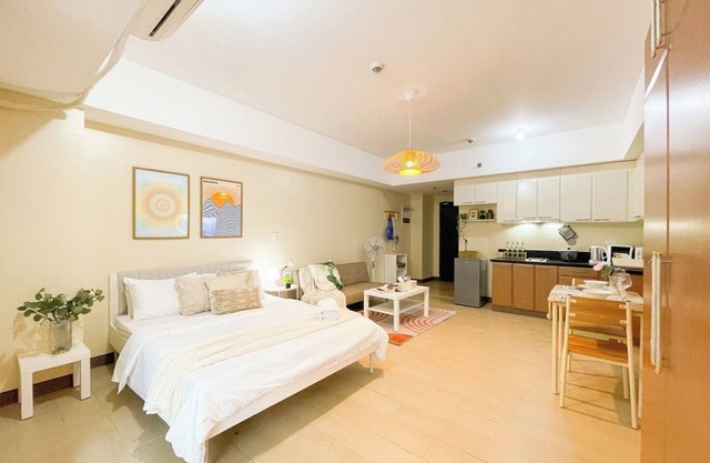 Elegant Condo at Venice Grand Canal BGC #vlrtc27e