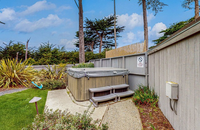 Elegant, Dog-Friendly Oceanfront Home with Decks, Shared Pool, Hot Tub & Garden