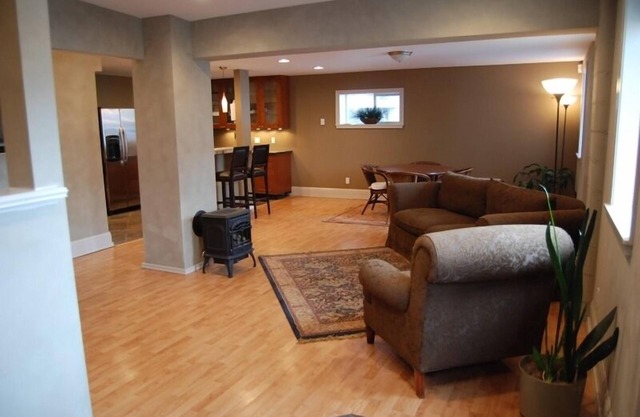 Elegant, Downtown 2-Bedroom Apartment