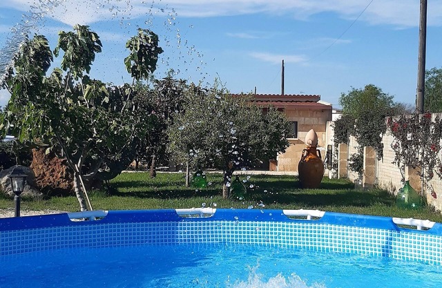 ELEGANT FARMHOUSE AND DEPANDANCE IN THE VILLA IN THE COUNTRYSIDE