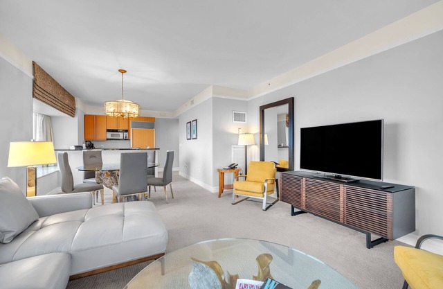 Elegant Oceanview 2-Bedroom Suite – Ultimate Comfort