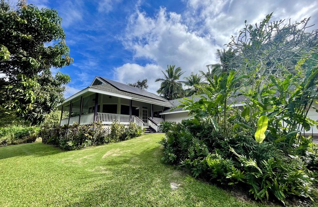Elegant Secluded Beach Estate Plantation in Moloaa Bay, Hi Kauai TVR 4180