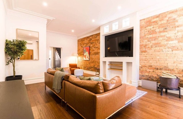 Elegant Seddon Stay Historic Charm & Modern Twist
