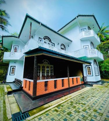 Elegant Stays Bungalow