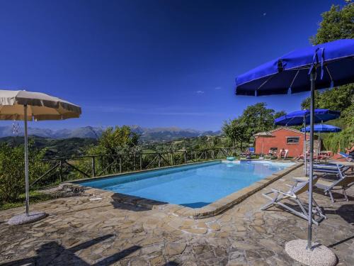 Elegant Stone House w Pool