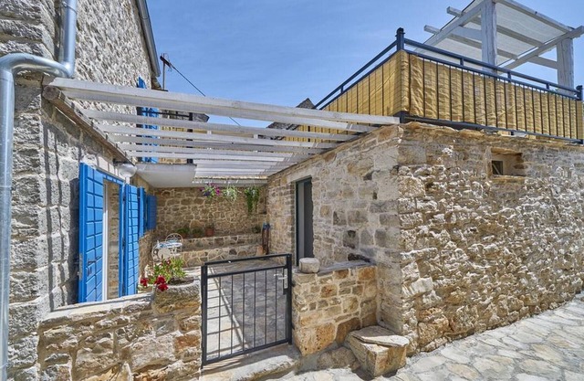 Elegant Stone House with Jacuzzi, Terrace-2Bedroom