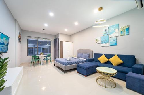 Elegant Studio Sunrise City View D7 Hana's Apart