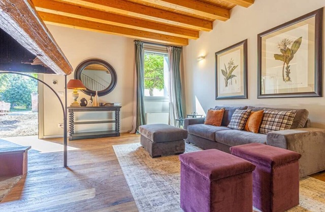 Elegant villa with garden on the outskirts of Bologna