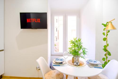 Elegantis Gracchi Apartment - Your Chic Retreat in Central Rome - Vatican Area