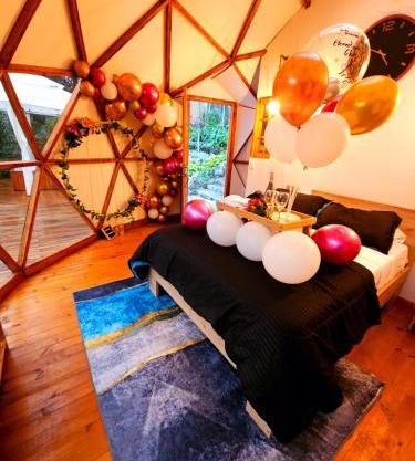 Elementium Glamping