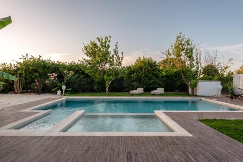 Elenas Home - Dream & Love apts w Private pool