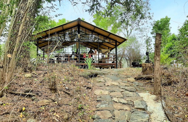 Elephant Lodge