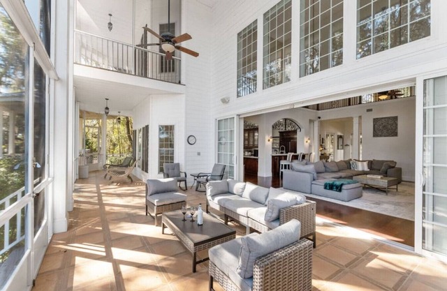 Eleven bedroom house in United States of America, Pomona Park
