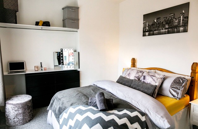 Elite 49 Stays - 2 bedroom newly renovated house