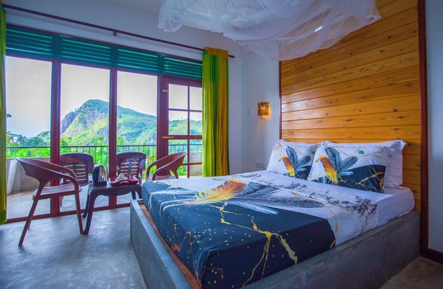 Ella Rawana Den Hotel