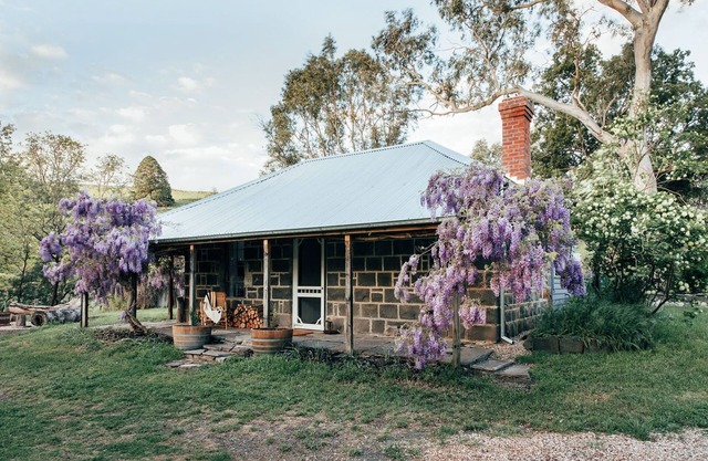 ELLERSLIE COTTAGE - FOR LOVERS AND DREAMERS