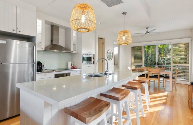 Elouera 2 - Private Duplex with Views and Pool