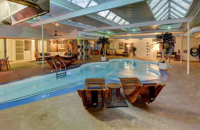 Elvis Retreat House