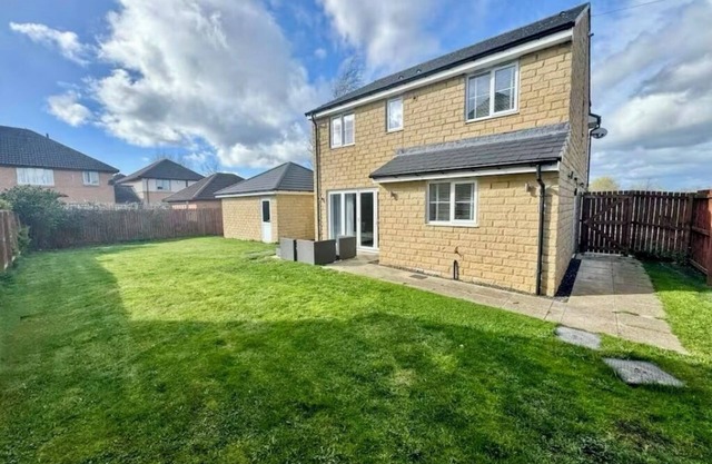 Elysian Escape, modern 5 bedroom house, sleeps 12