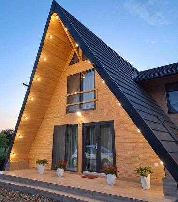 Ema House