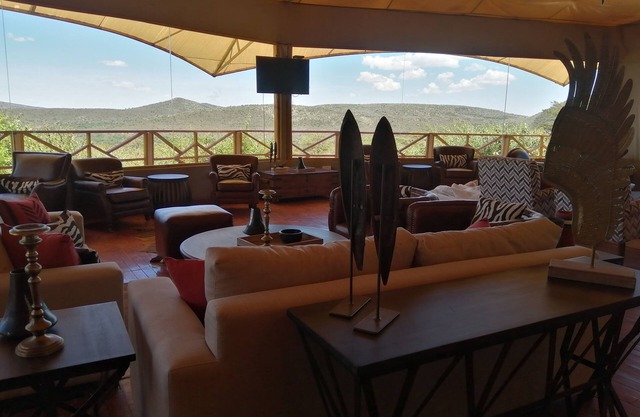 Emayian Luxury Camp