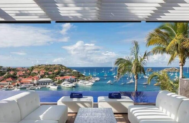 Embrace- The benefits of a home where no detail of pure luxury is overlooked