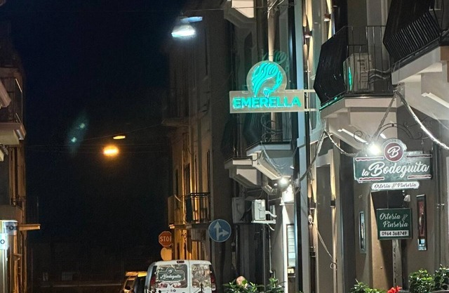 Emerella Luxury Suites-Siderno Lungomare